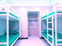 Quadruple Room with Private Bathroom
