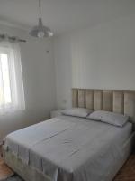 Joni's Small Condo - B&B Golem