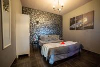 Lunar Meteorites - B&B Kalampáka