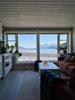 Loftsleilighet midt i sentrum - Bed and Breakfast Skjervøy