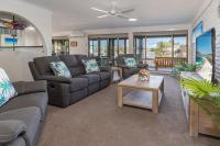 Waterfront on Forster Keys - B&B