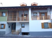 Apartamento con balcón