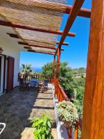 SPITIKARIOTIKO Pergola Home - B&B Raches