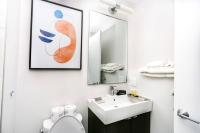 Newly Renovated 2bed, 2bath private apartment, minutes from Boston. - B&B Brookline