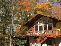 Contemporary Magic Mountain Chalet Close to Skiing, Hiking, Fun - Ferienwohnung