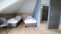 Chambre Triple avec Salle de Bains Privative