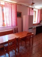 Vierpersoonskamer met Eigen Externe Badkamer