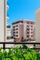 Three bedroom spacious apartment Anatolia - Bed and Breakfast Budva