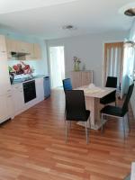 Ferienhaus "Am See" - Bed and Breakfast Heldrungen