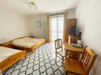 Camera Tripla Standard