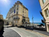 COQUET STUDIO face grande plage - B&B
