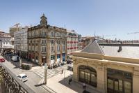 Studio with Balcony and City View