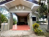 B&B Malolos City - Casita Mia - Guest House for 9pax with WIFI, NETFLIX, YOUTUBE, KARAOKE, CAN COOK and BBQ - Bed and Breakfast Malolos City