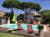 Studio de charme, piscine et mer à pieds - B&B