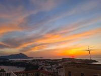 Nel punto più alto dell’ Isola, terrazza con vista mozzafiato - B&B
