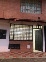 Bellísimos apartamentos céntricos en La Mesa - B&B