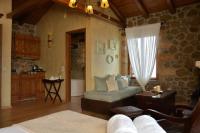 Junior Suite with Spa Bath and Fireplace