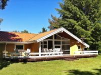 B&B Lovns - 6 person holiday home in Fars - Bed and Breakfast Lovns