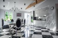 Strand Palazzo - Bed and Breakfast Sopot