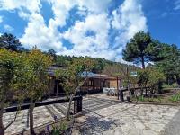 Chalet lujo en finca Zafiro lagunazo Riopar 5 o 3 dormitorios y 3 Baños Parque Natural del Rio Mundo - Chambres d'hôtes Riópar