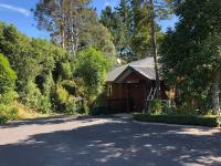 Peaceful cottage in beautiful landscaped native bush gully - B&B