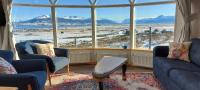 Dome with Stunning Glacier & Mountain Views - B&B Puerto Natales
