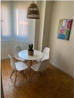 Precioso apartamento soleado, recién amueblado en Gijón - Chambres d'hôtes Gijón