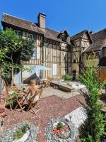 Le Chat De La Cathédrale - Calme - Jardin - Wifi - B&B
