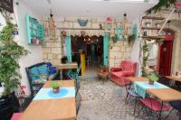 Araçatı Pansiyon - B&B Çeşme