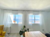 Playa y ciudad. - Chambres d’hôtes Santa Uxía de Ribeira