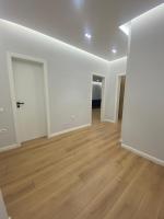 8th Floor Luxury Apartament Tirana - B&B