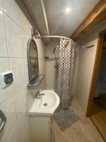 Basic Triple Room