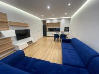 8th Floor Luxury Apartament Tirana - B&B Tirana