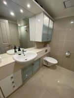 Oxleys 202 -  2 Bedroom Family Apartment (Sleeps 9)