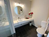 Dockside/Moorings - 1 Bedroom Apartment (Sleeps 2)