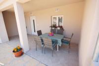 Groundfloor apartment Rustica with 2 bedrooms - Chambres d’hôtes Ljubač