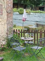 Maisonnette en campagne "Le Rocher" - Chambres d’hôtes Vibraye