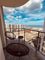 Apartament Saint-Tropez - B&B Năvodari