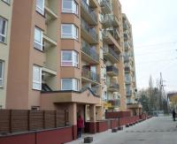 Apartament z Garażem blisko Lotniska - B&B