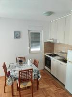 Bedroom apartment, Budva, Mainska ulica - B&B Budua