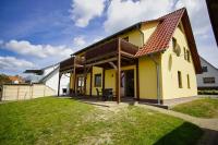 Haus De niege Wech Ferienwohnung 01 mit gratis Nutzung vom AHOI Erlebnisbad und Sauna in Sellin - Chambres d'hôtes Thiessow