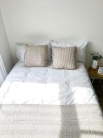 One-Bedroom Standard Apartment