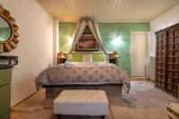 Studio Apartment - Erato