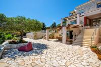 Sea View Suite with Pool - Bed and Breakfast Gáïos