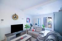 Superbe appartement à 2 pas des Halles, Climatisé, terrasse, garage - B&B Narbona