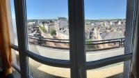 Appart Gare TGV vue panoramique sur la ville - B&B Le Mans