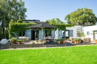 Queen's Garden Dom Nad Stawem - Ferienwohnung Rypin