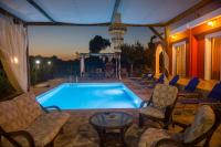 Estate Tsoukalas with Pool - Perfect for Large Groups Next to Laganas Offering Incredible Greek Hospitality By Villa Mana Gers - Ferienwohnung
