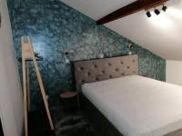 Studio met Kingsize Bed en Slaapbank 