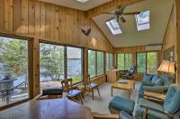 Lakefront New Auburn Apt w/ Sauna & Sun Porch - B&B New Auburn